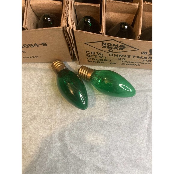 Lot of 100 New Vintage GREEN C9 Christmas Bulbs - All Working! - Picture 2 of 5